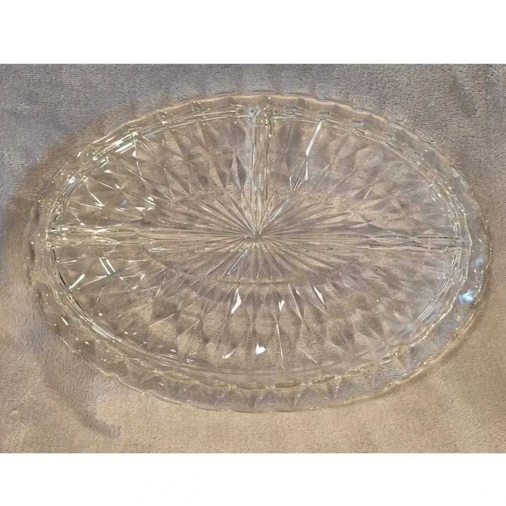Divided Serving Dish Glass Relish Tray‎ Appetizer Plate Scalloped Edge 11.5